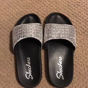 Skechers slides
